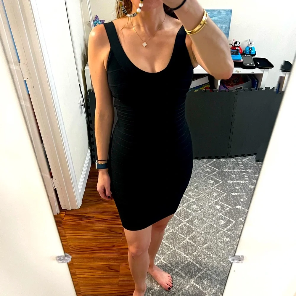 Herve Leger black dress - Picture 1 of 3
